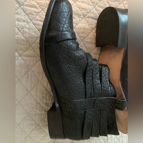 Matt Bernson short boots, size 8.5.  Textured black leather. Slip on. - Picture 8 of 9